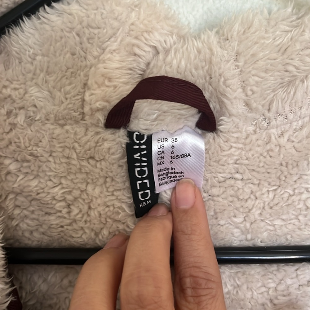 H&M Divided Jacket - Picture 2 of 8